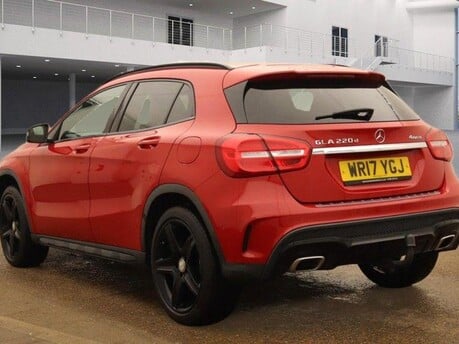 Mercedes-Benz GLA GLA 220 D 4MATIC AMG LINE PREMIUM 8