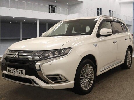 Mitsubishi Outlander PHEV 4H 7