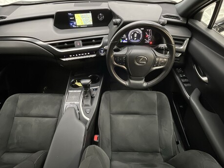 Lexus Ux 250H 13