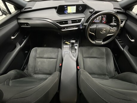 Lexus Ux 250H 17