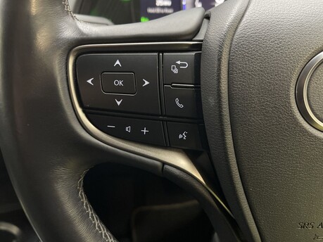 Lexus Ux 250H 19