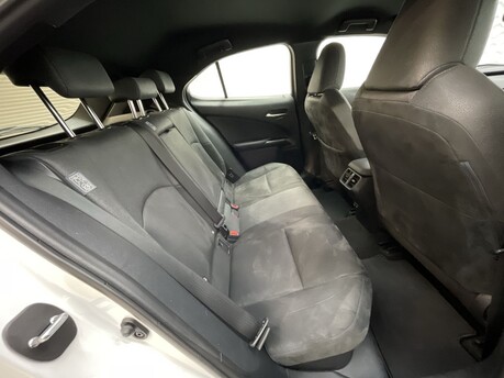 Lexus Ux 250H 31