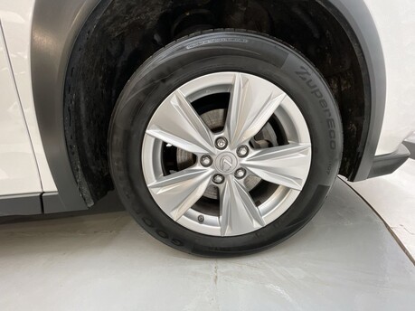 Lexus Ux 250H 41