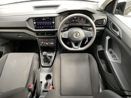 Volkswagen T-Cross S TSI 13