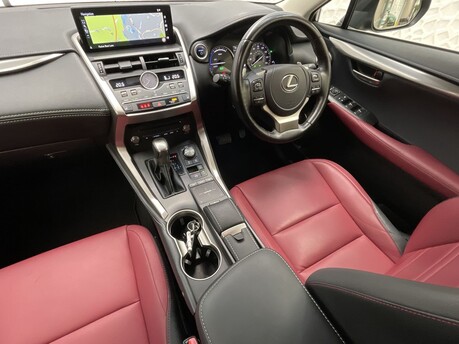 Lexus NX 300H 14