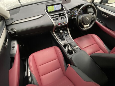 Lexus NX 300H 16