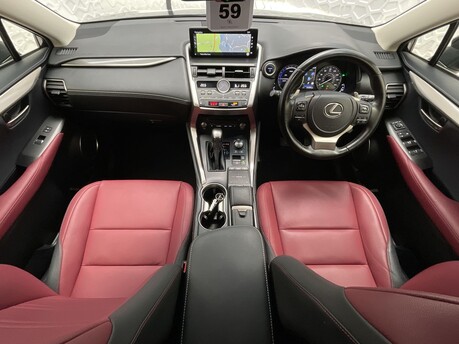 Lexus NX 300H 17