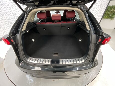 Lexus NX 300H 35