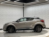 Toyota C-HR EXCEL 4
