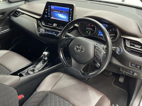 Toyota C-HR EXCEL 10