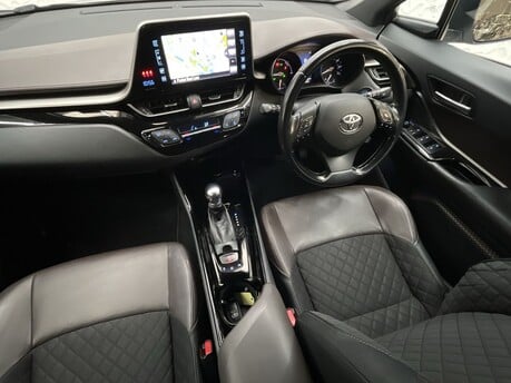 Toyota C-HR EXCEL 14