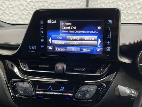 Toyota C-HR EXCEL 22
