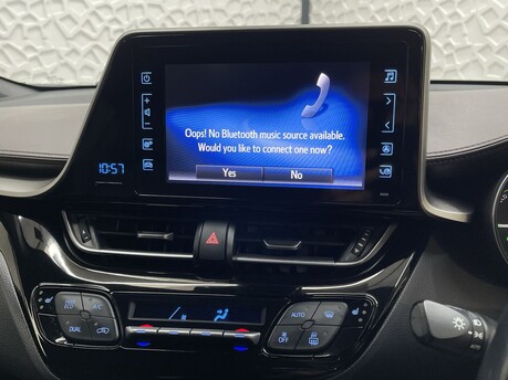 Toyota C-HR EXCEL 24