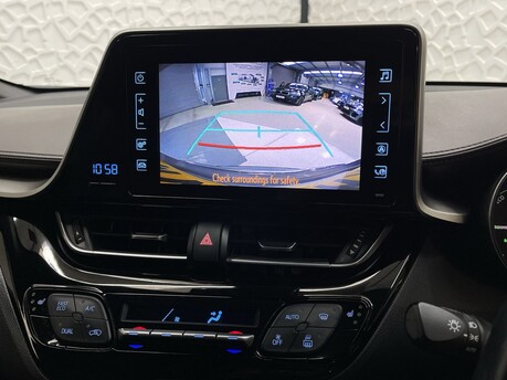 Toyota C-HR EXCEL 25