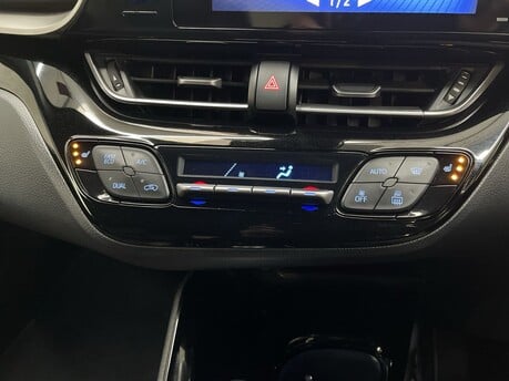 Toyota C-HR EXCEL 31
