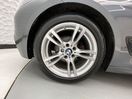 BMW 3 Series 318D M SPORT GRAN TURISMO 42