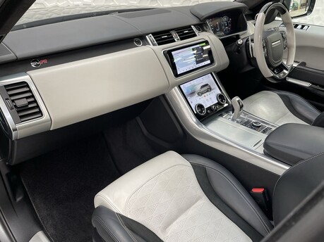 Land Rover Range Rover Sport SVR 11