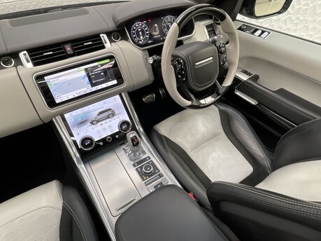 Land Rover Range Rover Sport SVR 14