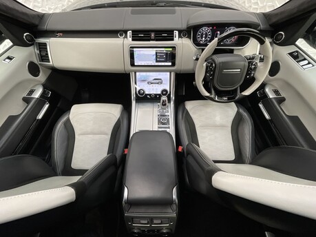 Land Rover Range Rover Sport SVR 17