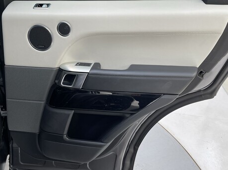 Land Rover Range Rover Sport SVR 39