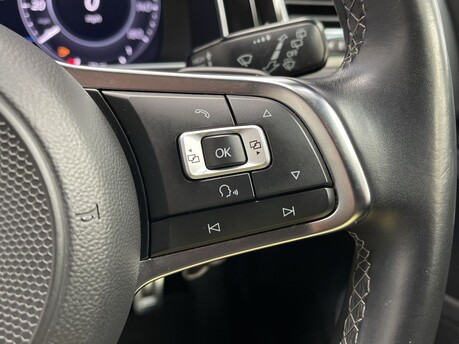 Volkswagen Golf GTD TDI DSG 20