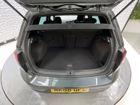 Volkswagen Golf GTD TDI DSG 34