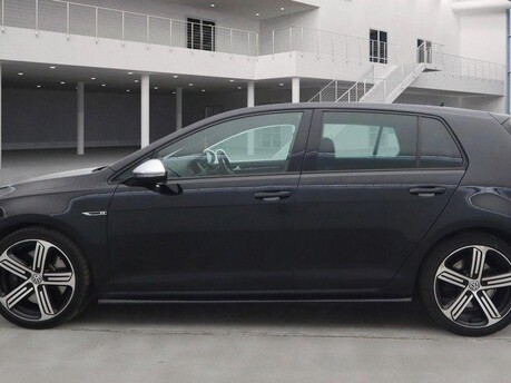 Volkswagen Golf R TSI 12