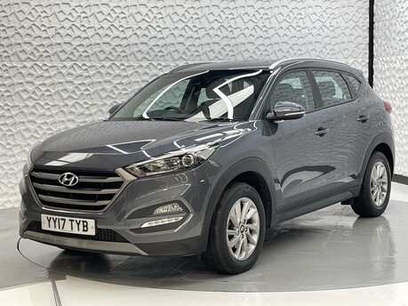 Hyundai TUCSON CRDI SE NAV BLUE DRIVE 3