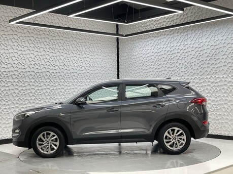 Hyundai TUCSON CRDI SE NAV BLUE DRIVE 4