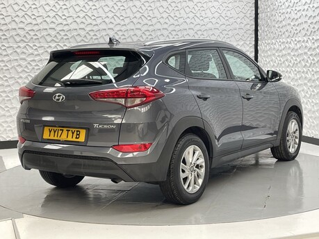 Hyundai TUCSON CRDI SE NAV BLUE DRIVE 7