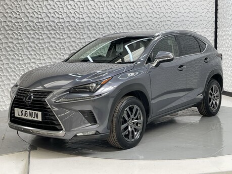 Lexus NX 300H LUXURY 3