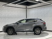 Lexus NX 300H LUXURY 4