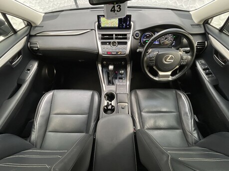 Lexus NX 300H LUXURY 17
