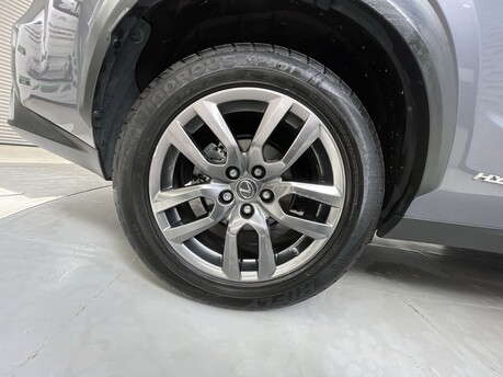 Lexus NX 300H LUXURY 42