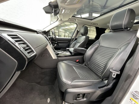 Land Rover Discovery SD4 HSE 12