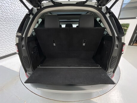 Land Rover Discovery SD4 HSE 36