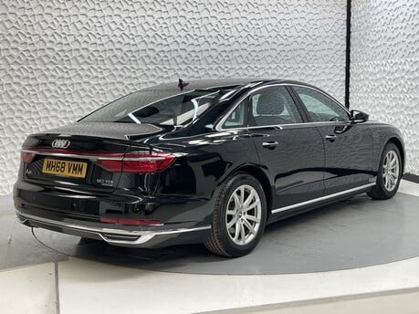 Audi A8 TDI QUATTRO MHEV 7