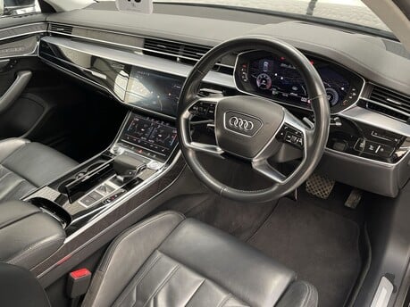 Audi A8 TDI QUATTRO MHEV 10