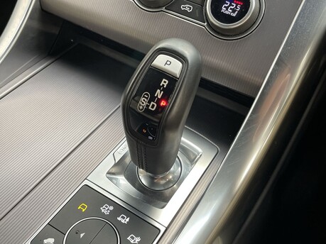 Land Rover Range Rover Sport SD4 HSE 29