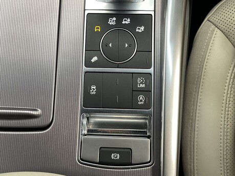 Land Rover Range Rover Sport SD4 HSE 30