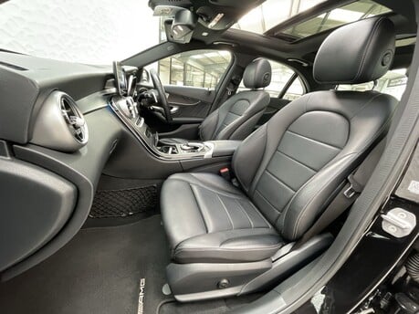 Mercedes-Benz C Class C220 D AMG LINE PREMIUM 12
