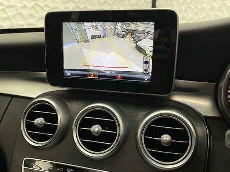 Mercedes-Benz C Class C220 D AMG LINE PREMIUM 26