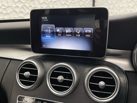 Mercedes-Benz C Class C220 D AMG LINE PREMIUM 28