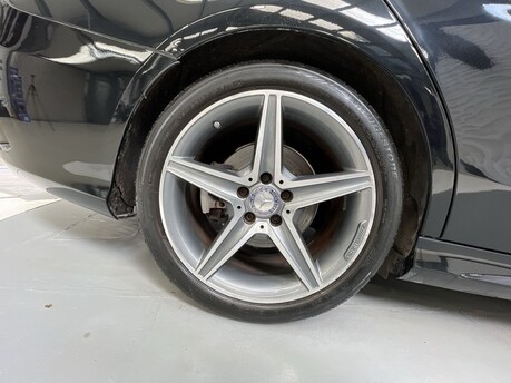 Mercedes-Benz C Class C220 D AMG LINE PREMIUM 44