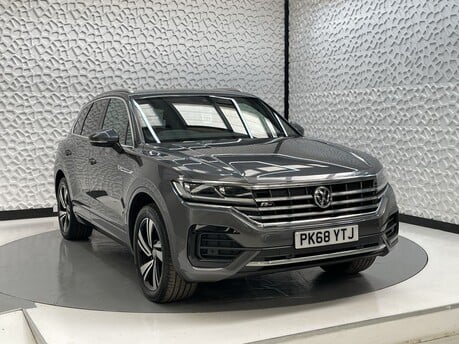 Volkswagen Touareg V6 R-LINE TECH TDI