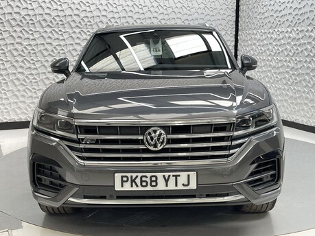 Volkswagen Touareg V6 R-LINE TECH TDI 2