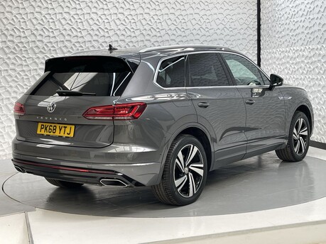 Volkswagen Touareg V6 R-LINE TECH TDI 7