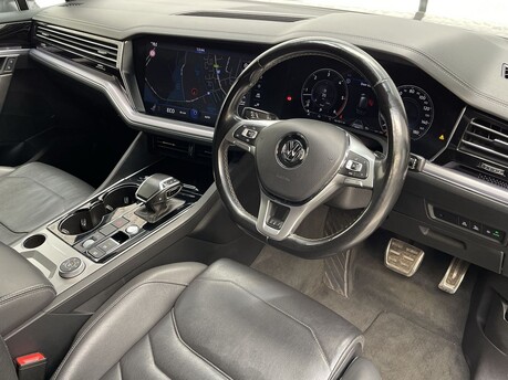 Volkswagen Touareg V6 R-LINE TECH TDI 10