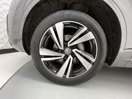 Volkswagen Touareg V6 R-LINE TECH TDI 41