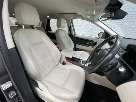 Land Rover Discovery Sport TD4 HSE LUXURY 9